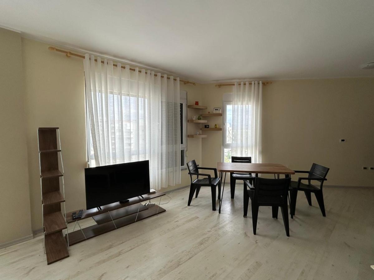 Apartment In Qerret Golem (Tirana) Exterior foto